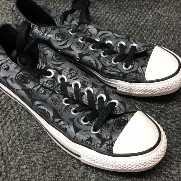 rose converse sneakers